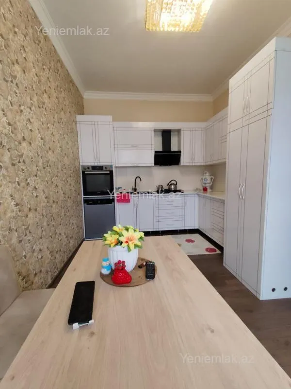 Satılır 4 otaqlı həyət evi 156 m²