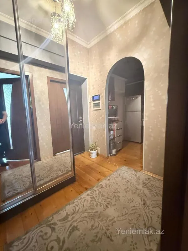 Satılır 2 otaqlı yeni tikili 60 m²