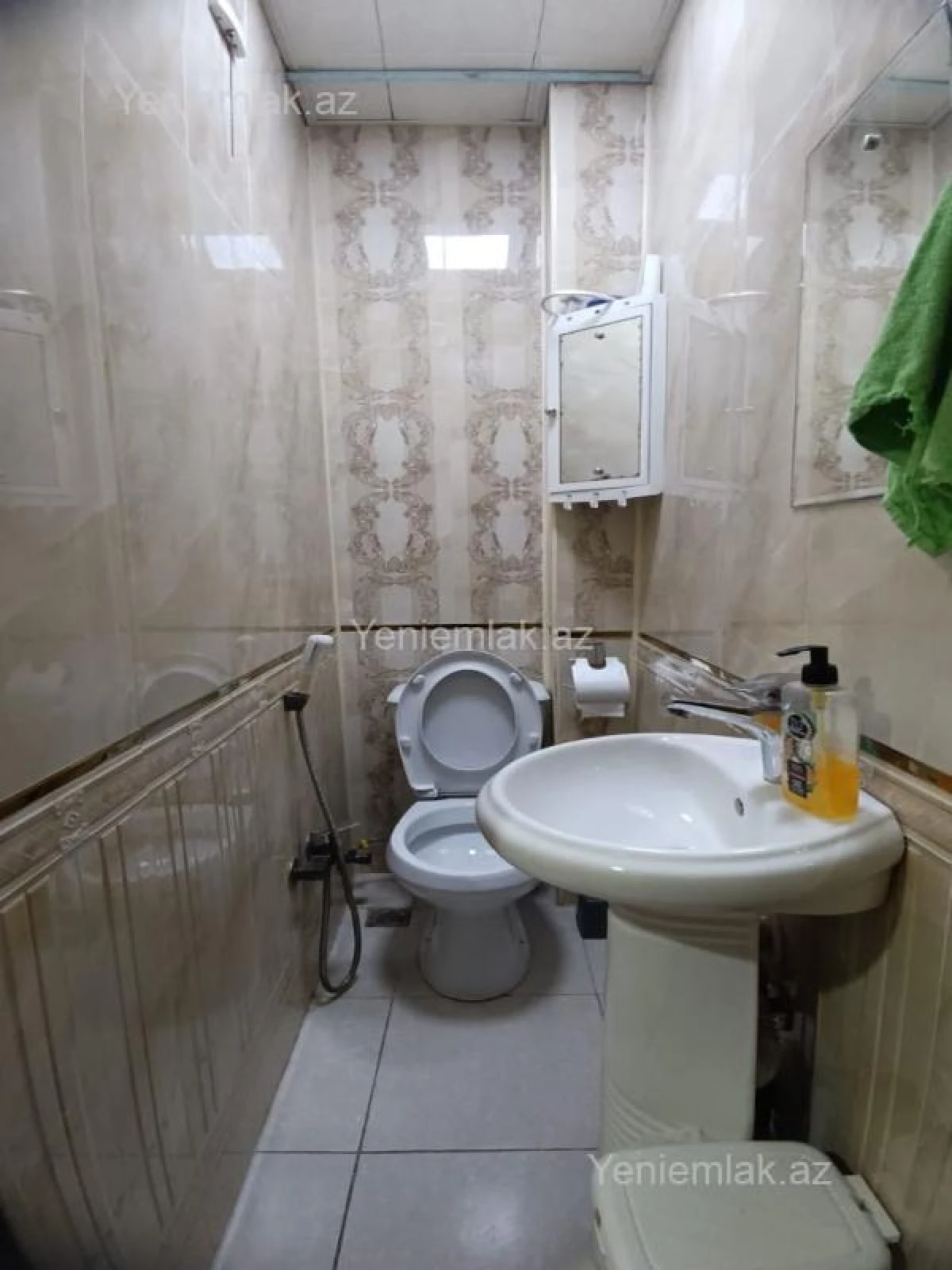 Satılır 2 otaqlı köhnə tikili 60 m²