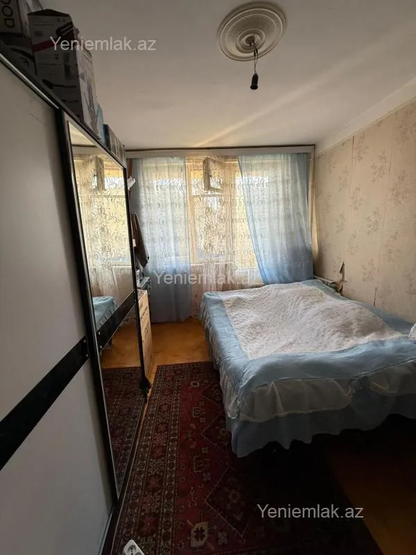 Satılır 5 otaqlı köhnə tikili 120 m²