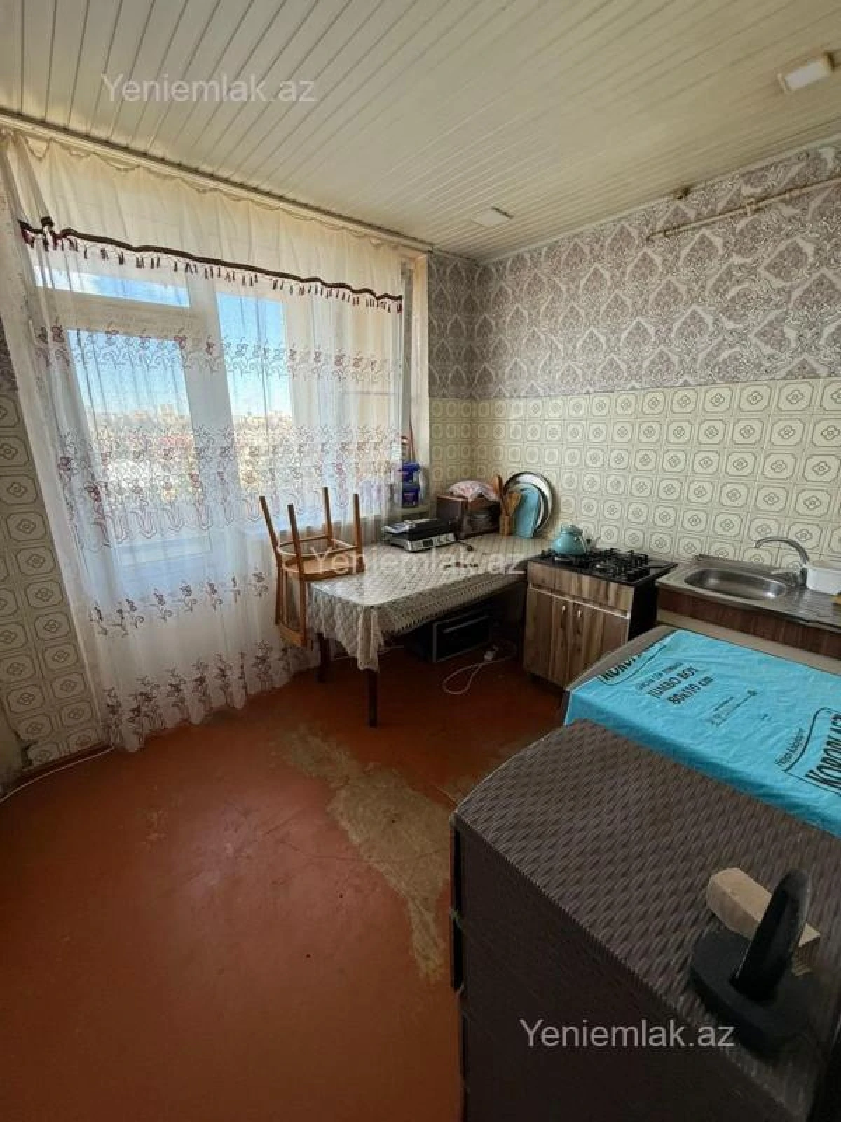 Satılır 5 otaqlı köhnə tikili 120 m²