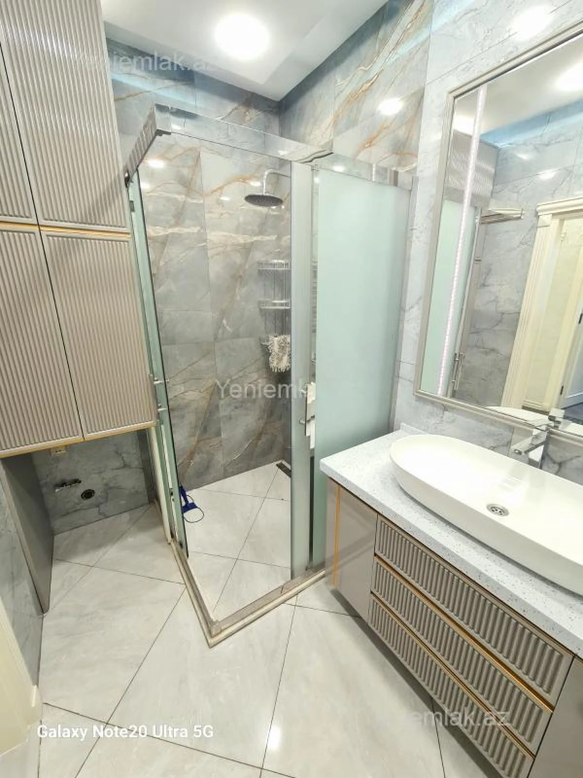 Satılır 4 otaqlı yeni tikili 186 m²