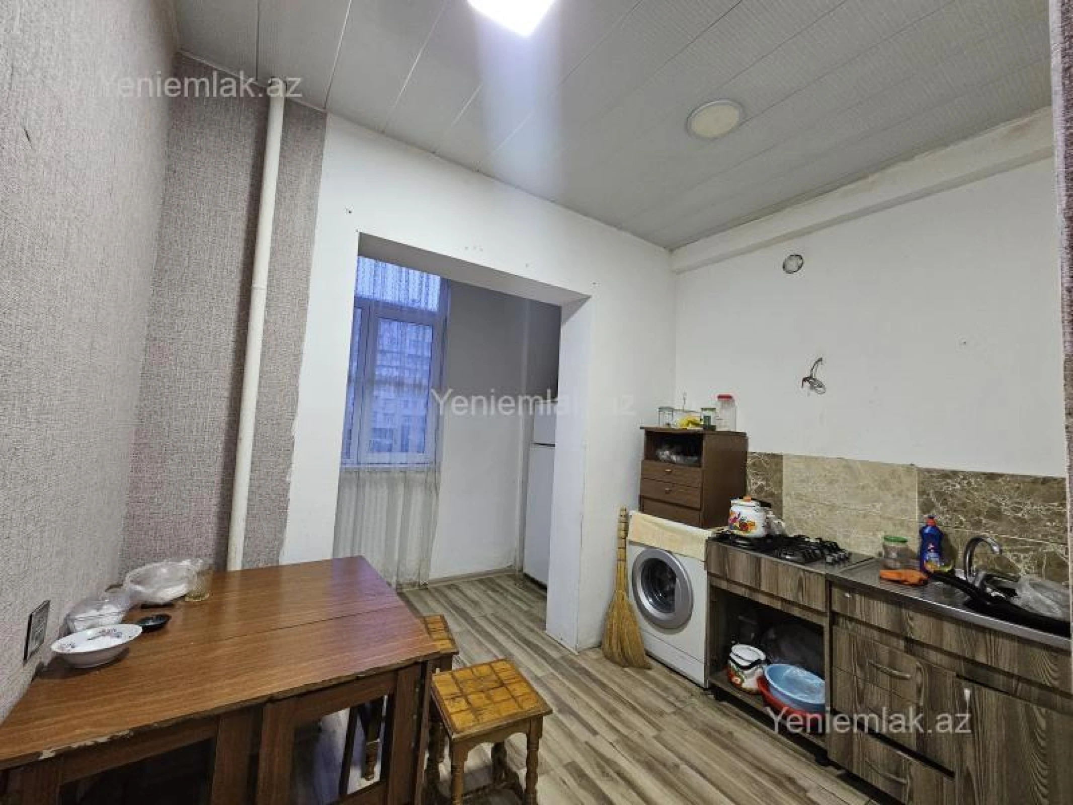 Satılır 1 otaqlı köhnə tikili 35 m²