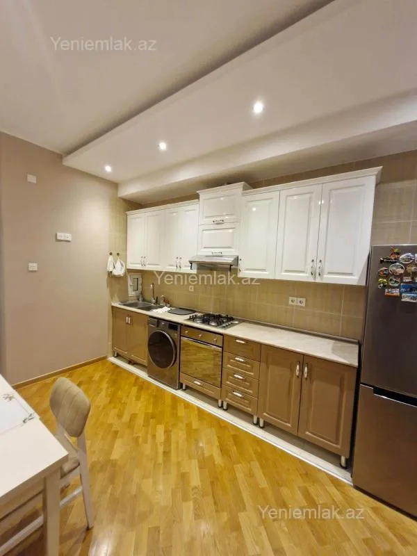 Satılır 2 otaqlı yeni tikili 92 m²