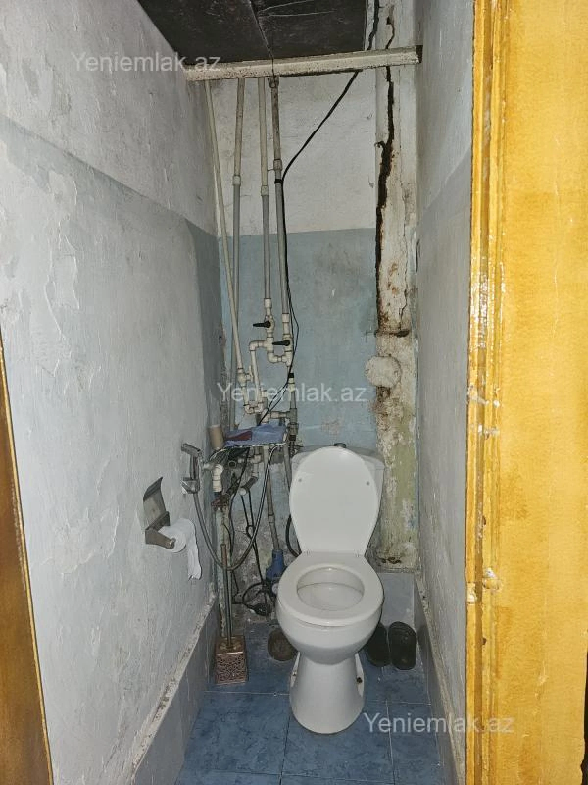 Satılır 2 otaqlı köhnə tikili 65 m²