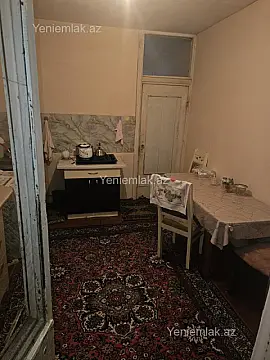 Satılır 2 otaqlı köhnə tikili 65 m²