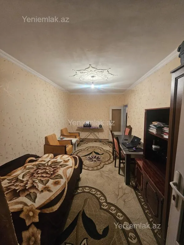 Satılır 2 otaqlı köhnə tikili 65 m²