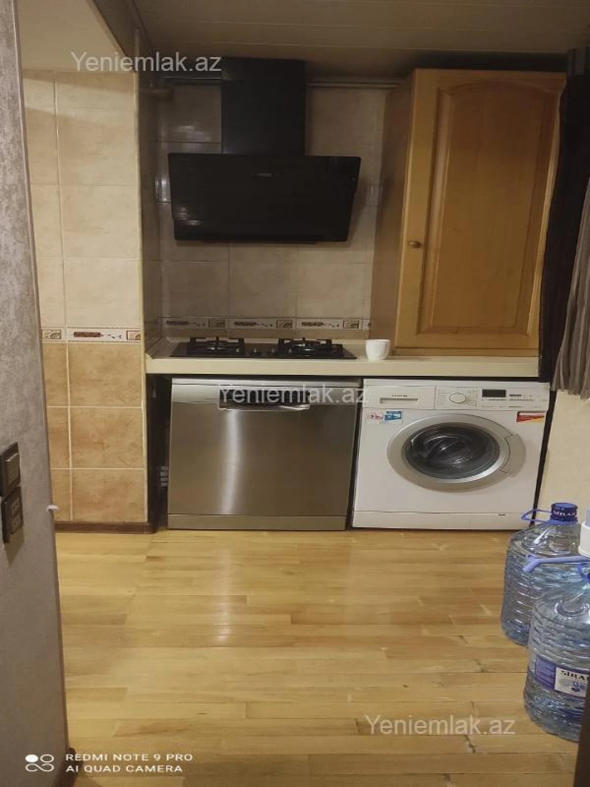 Satılır 3 otaqlı köhnə tikili 85 m²