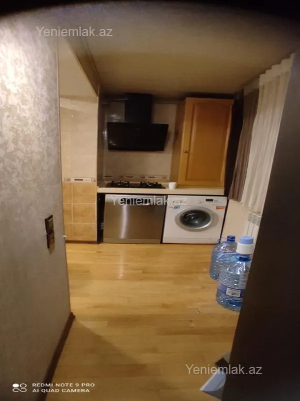 Satılır 3 otaqlı köhnə tikili 85 m²