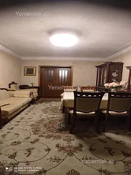 Satılır 3 otaqlı köhnə tikili 85 m²