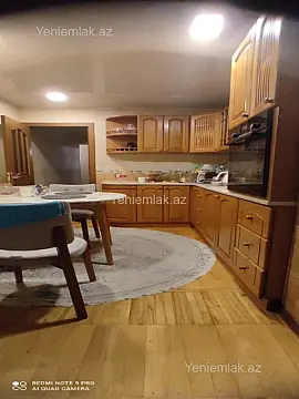 Satılır 3 otaqlı köhnə tikili 85 m²