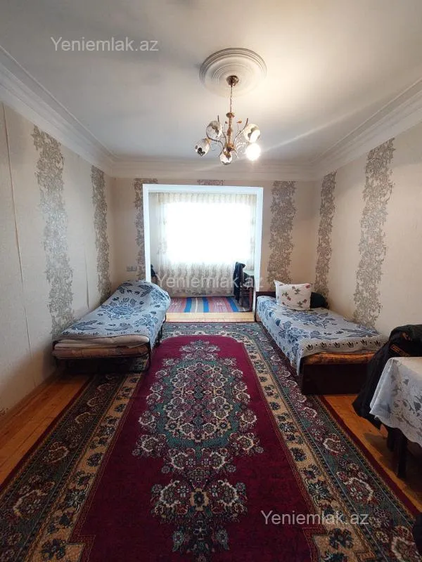 Satılır 3 otaqlı köhnə tikili 80 m²