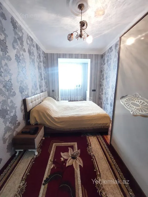 Satılır 3 otaqlı köhnə tikili 80 m²