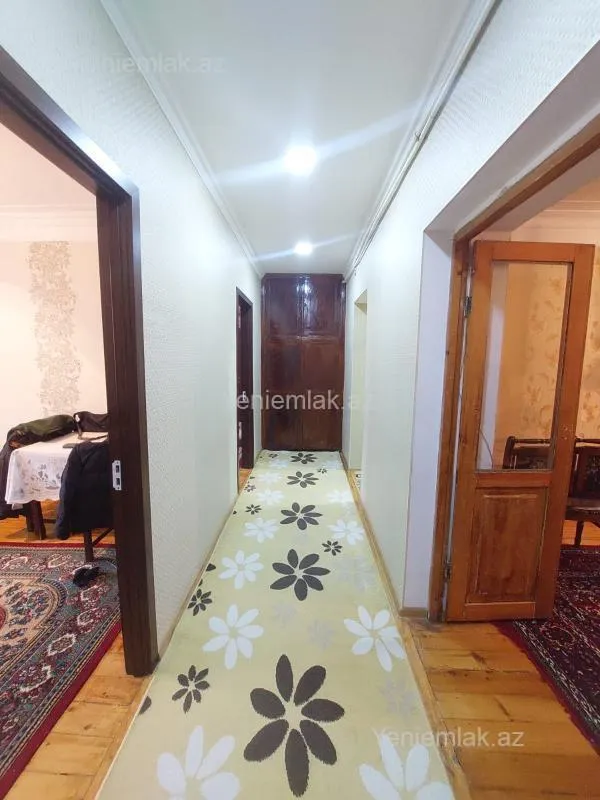Satılır 3 otaqlı köhnə tikili 80 m²