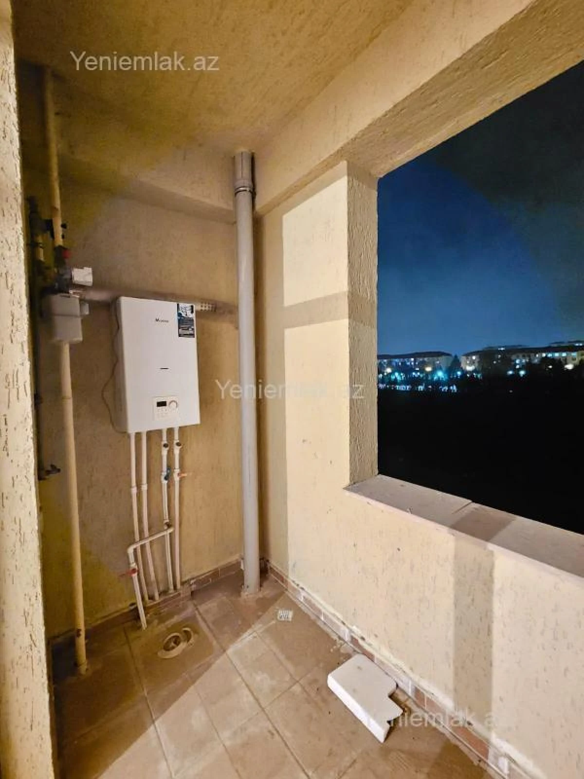 Satılır 3 otaqlı yeni tikili 100 m²