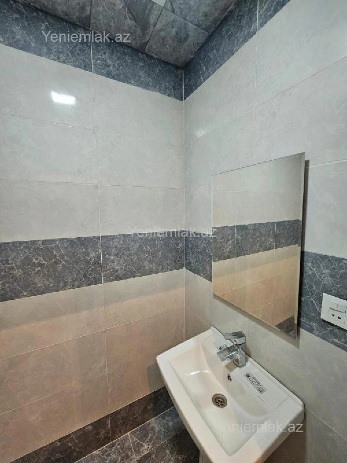 Satılır 3 otaqlı yeni tikili 100 m²