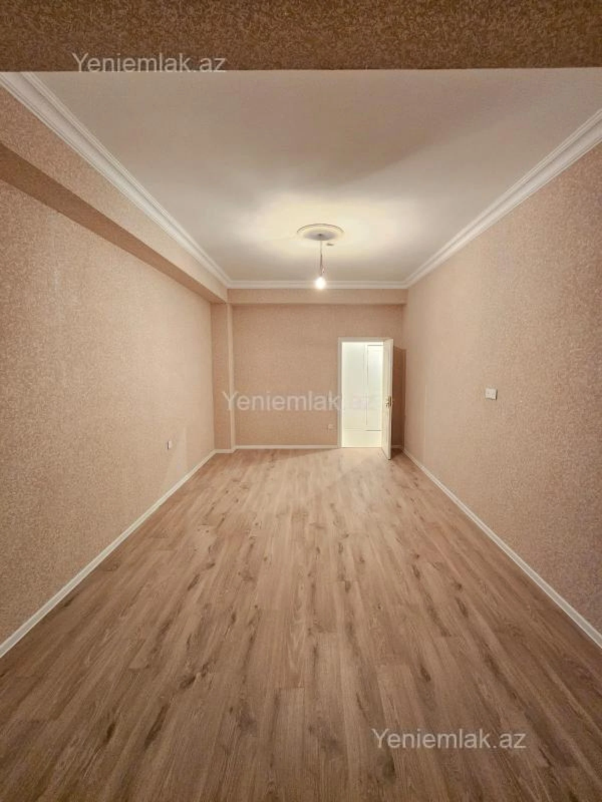 Satılır 3 otaqlı yeni tikili 100 m²