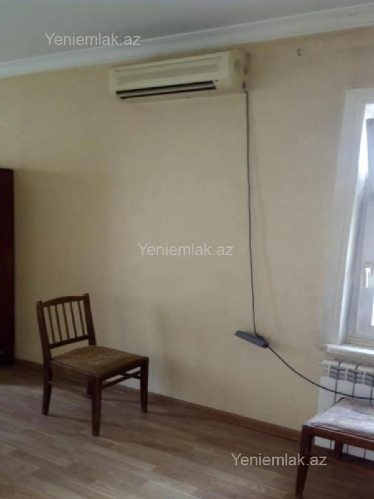 Satılır 2 otaqlı köhnə tikili 54 m²