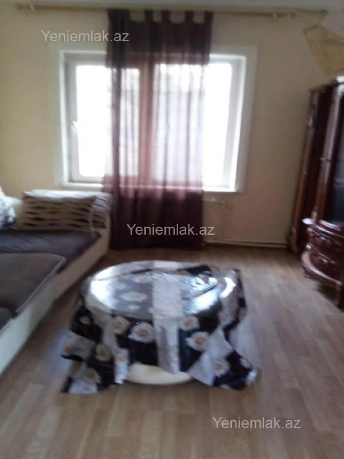 Satılır 2 otaqlı köhnə tikili 54 m²