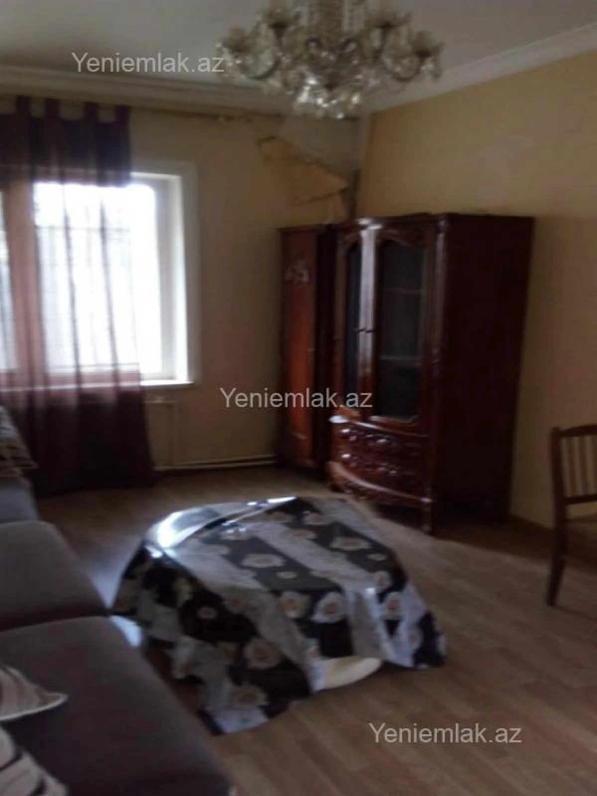 Satılır 2 otaqlı köhnə tikili 54 m²