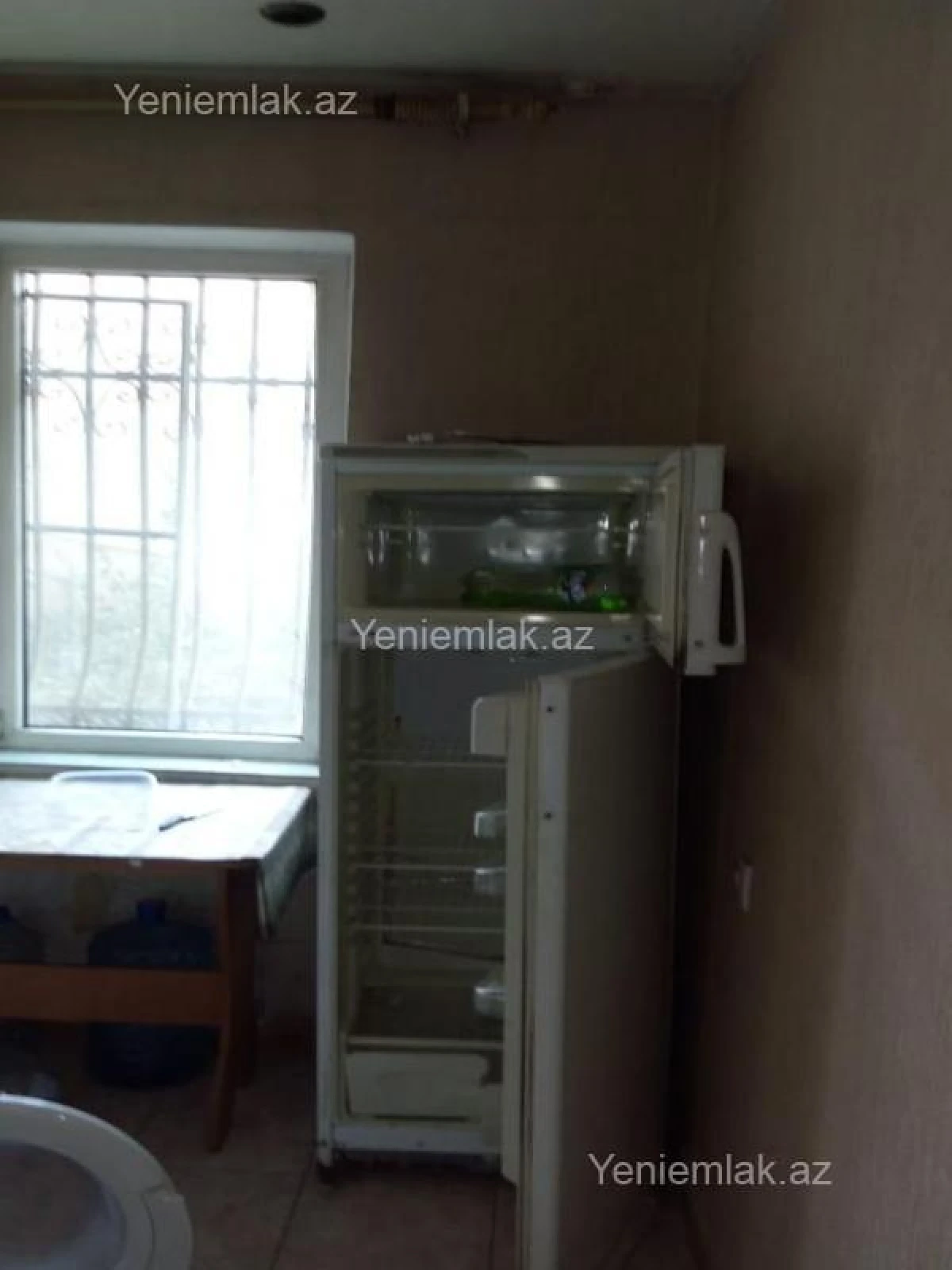 Satılır 2 otaqlı köhnə tikili 54 m²