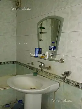 Satılır 2 otaqlı köhnə tikili 54 m²