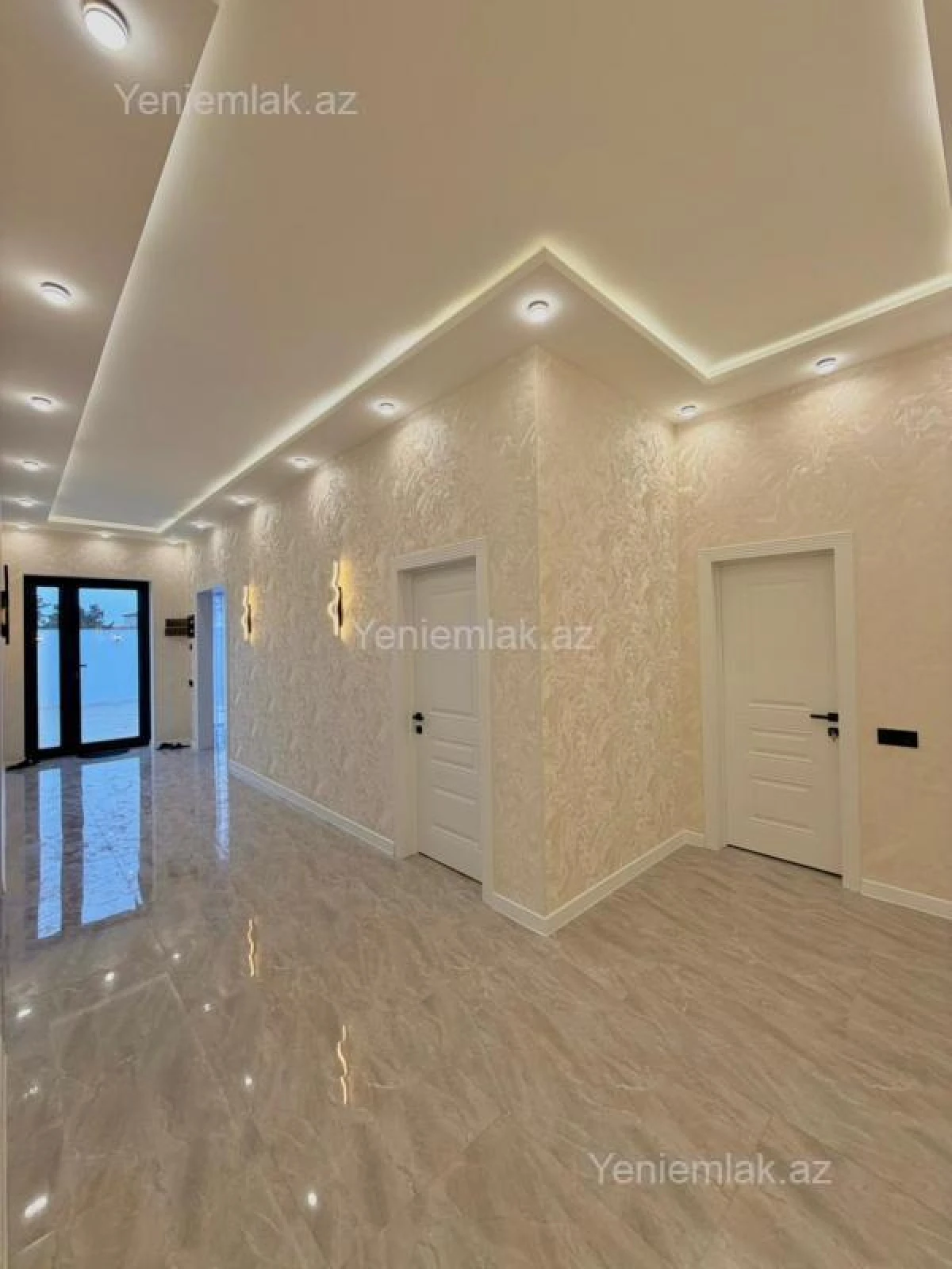 Satılır 4 otaqlı həyət evi 180 m²