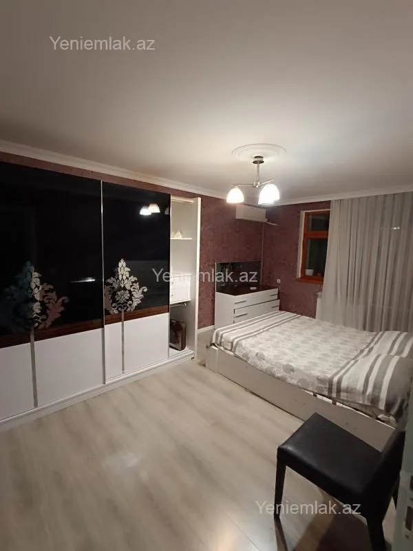 Satılır 3 otaqlı köhnə tikili 95 m²