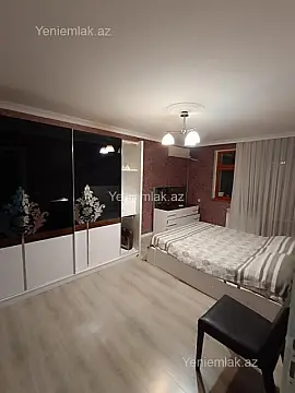 Satılır 3 otaqlı köhnə tikili 95 m²