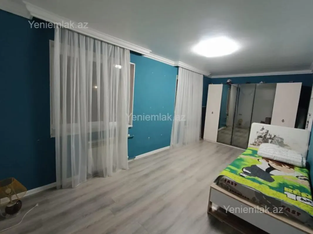 Satılır 3 otaqlı köhnə tikili 95 m²