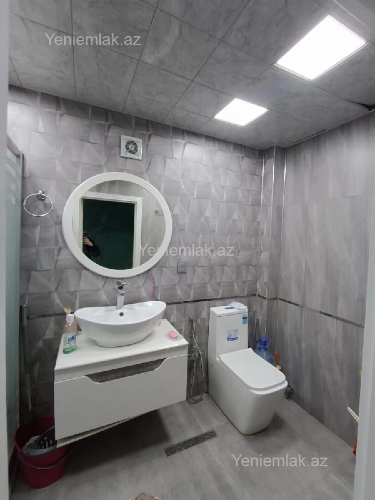 Satılır 3 otaqlı köhnə tikili 95 m²