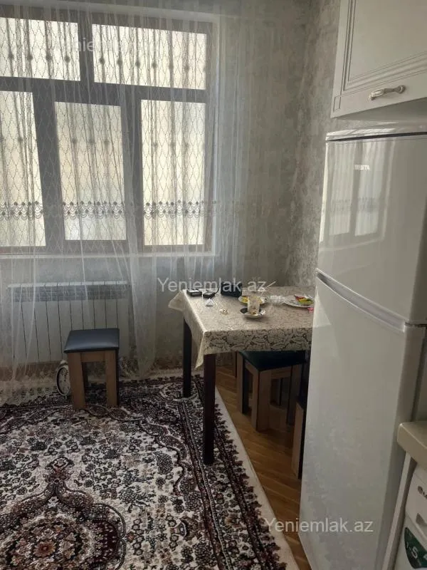 Satılır 2 otaqlı yeni tikili 72 m²
