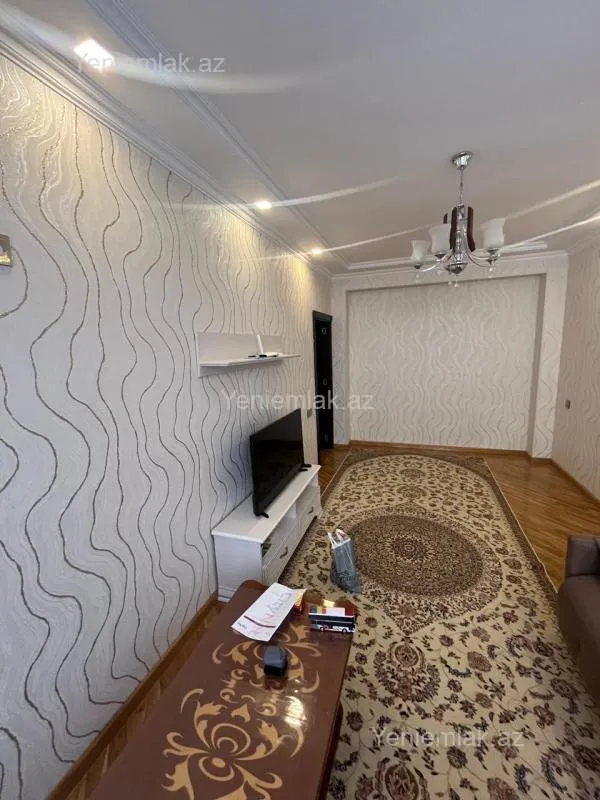 Satılır 2 otaqlı yeni tikili 72 m²