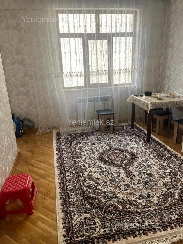 Satılır 2 otaqlı yeni tikili 72 m²