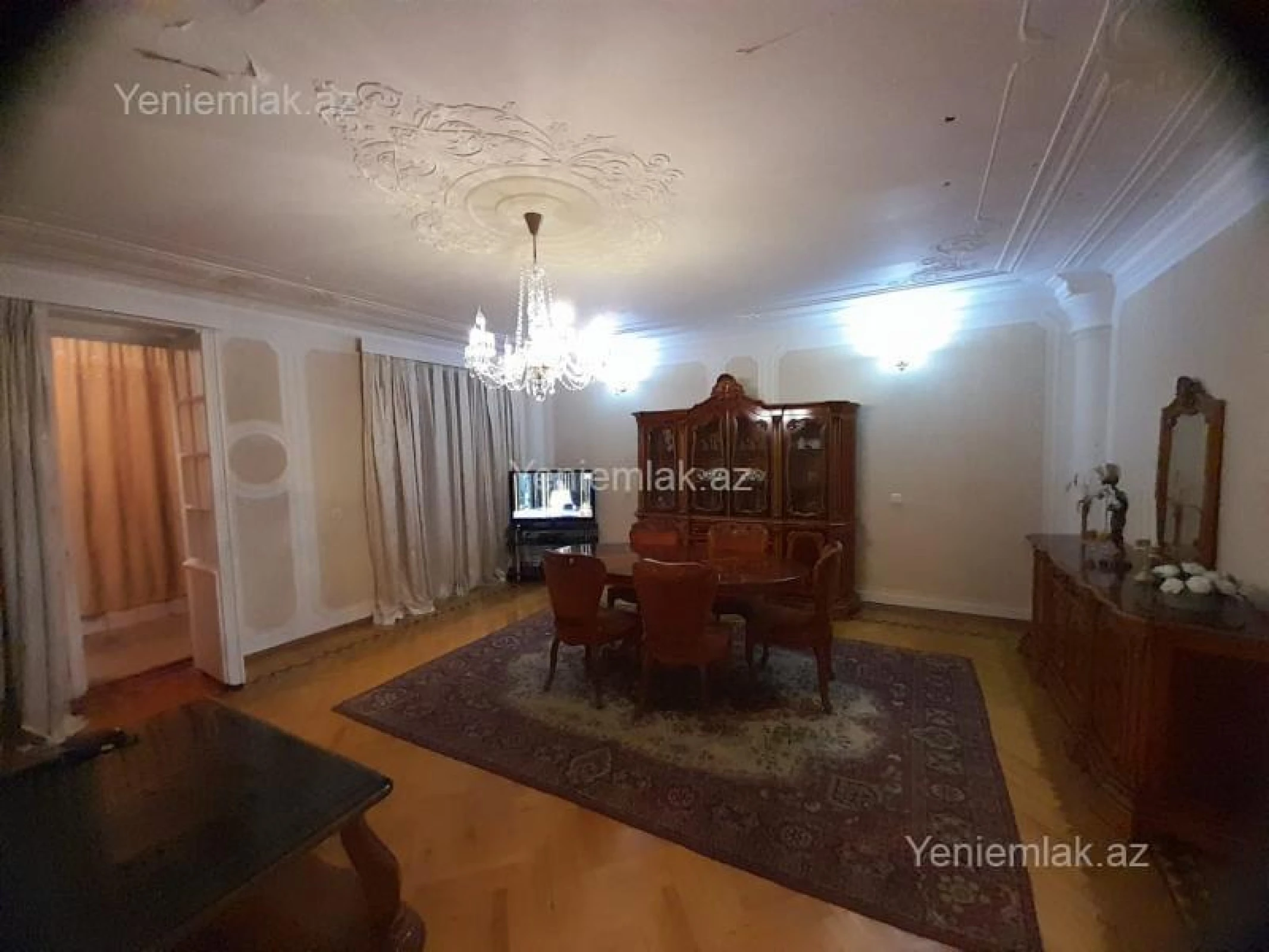 Satılır 4 otaqlı köhnə tikili 100 m²