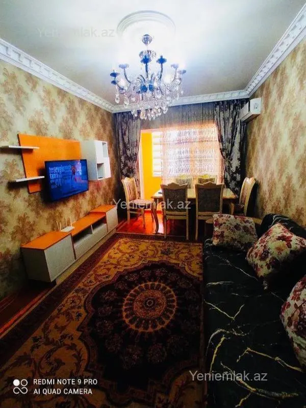 Satılır 3 otaqlı köhnə tikili 75 m²