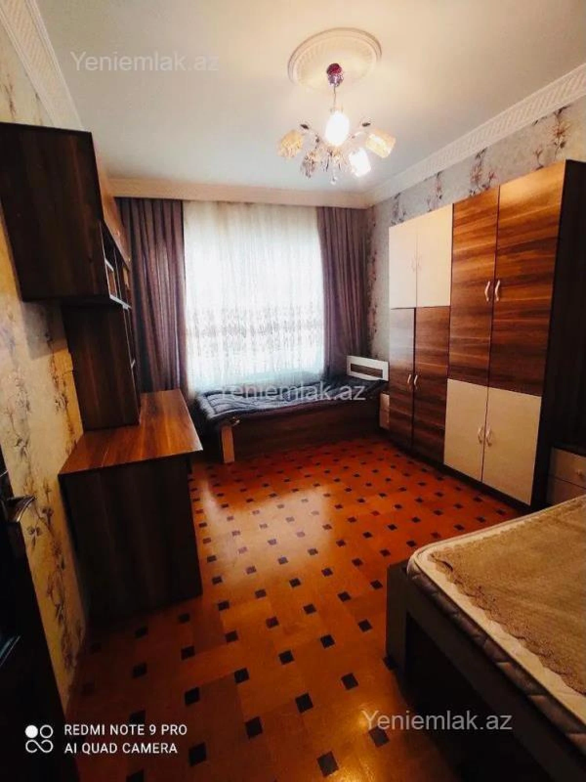 Satılır 3 otaqlı köhnə tikili 75 m²