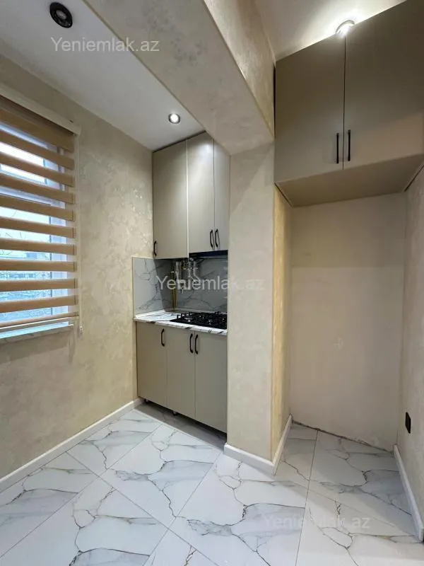 Satılır 2 otaqlı köhnə tikili 45 m²
