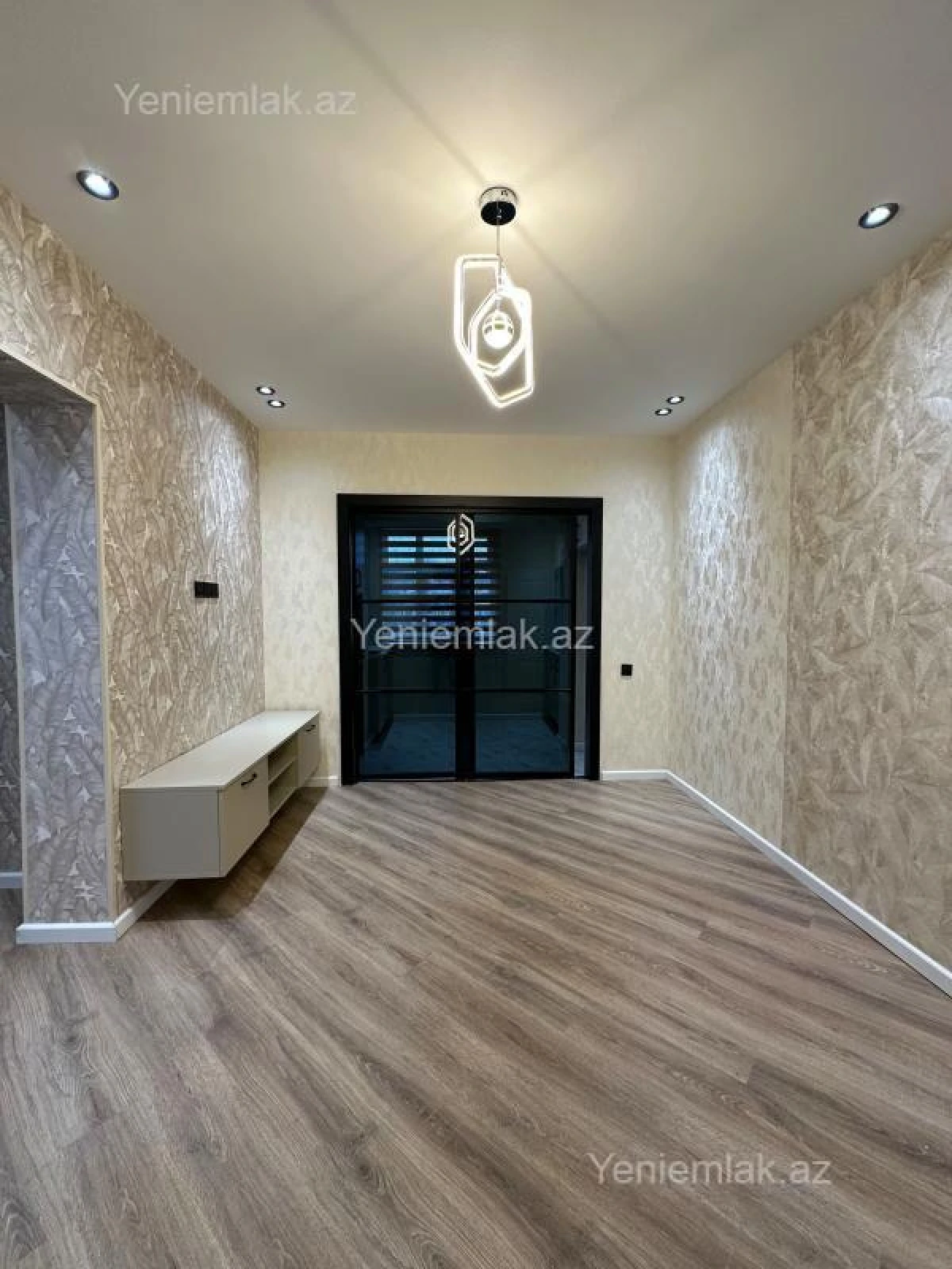 Satılır 2 otaqlı köhnə tikili 45 m²