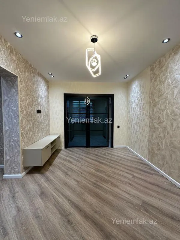 Satılır 2 otaqlı köhnə tikili 45 m²