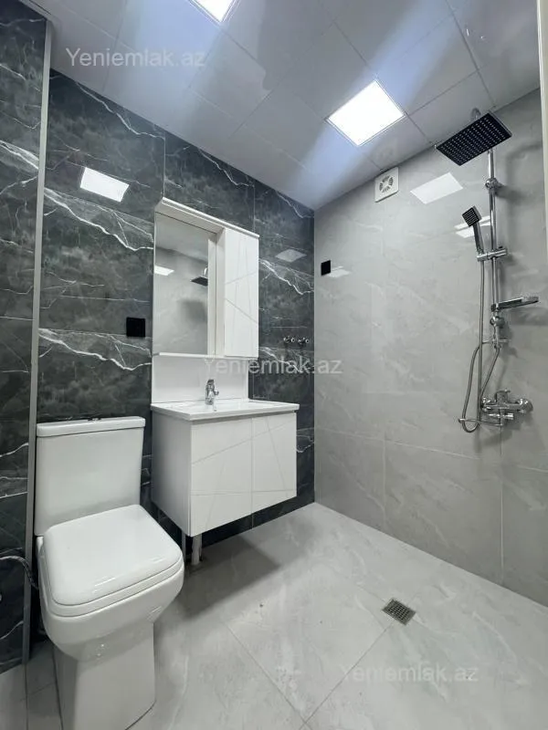 Satılır 2 otaqlı köhnə tikili 40 m²