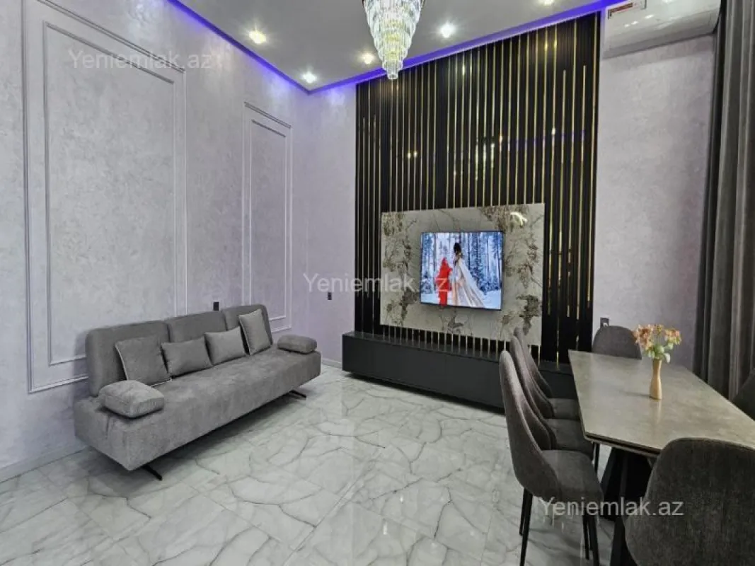 Satılır 5 otaqlı həyət evi 250 m²