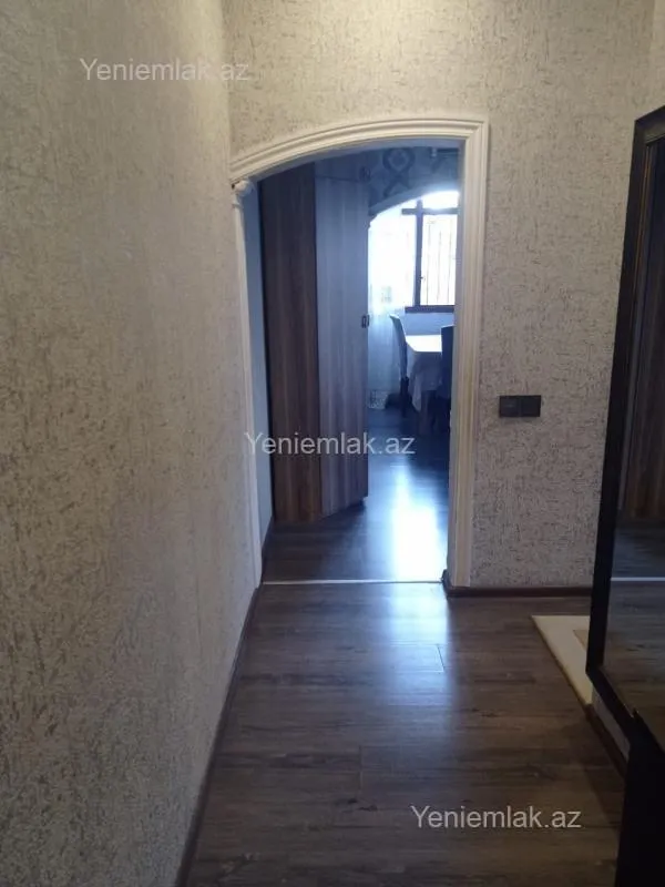 Satılır 2 otaqlı köhnə tikili 45 m²
