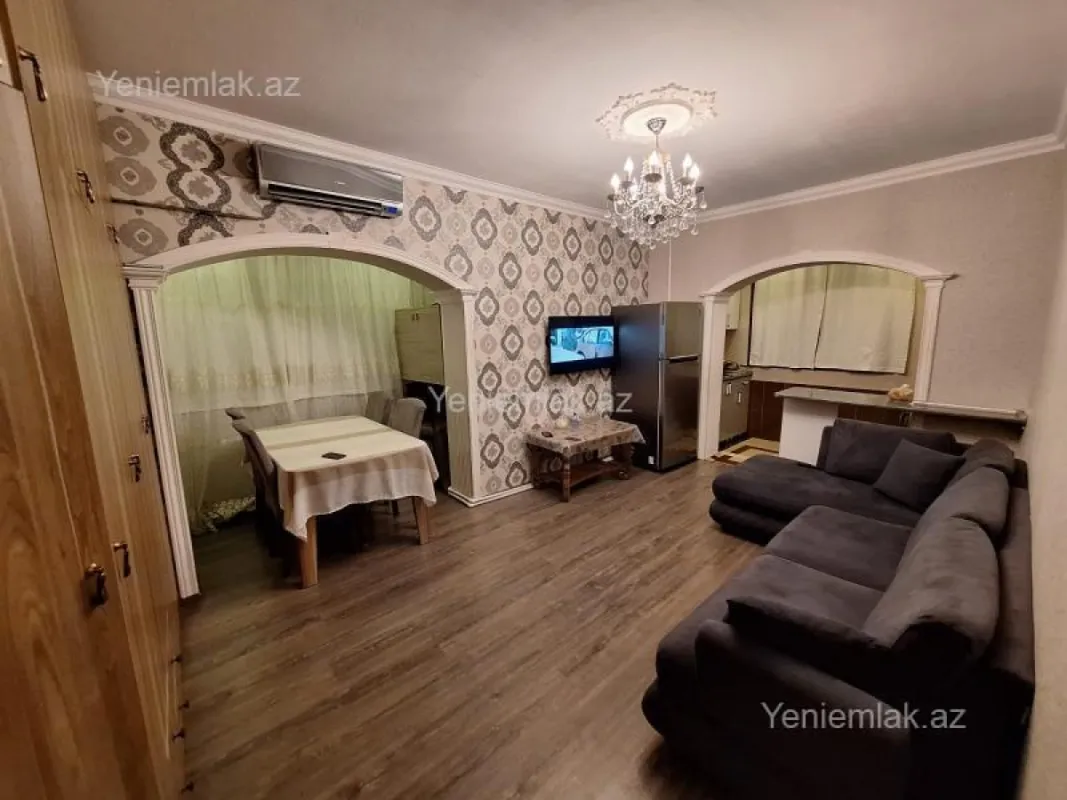 Satılır 2 otaqlı köhnə tikili 45 m²