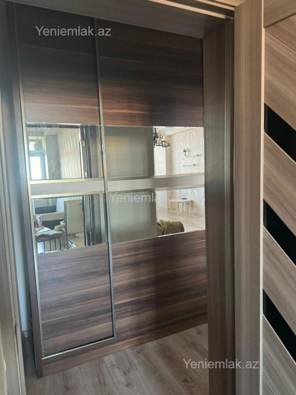 Satılır 3 otaqlı yeni tikili 93 m²