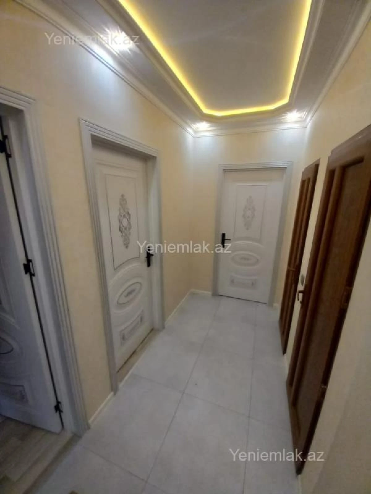 Satılır 3 otaqlı köhnə tikili 80 m²
