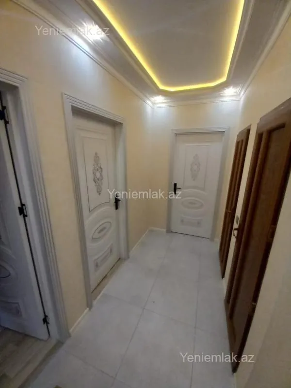 Satılır 3 otaqlı köhnə tikili 80 m²