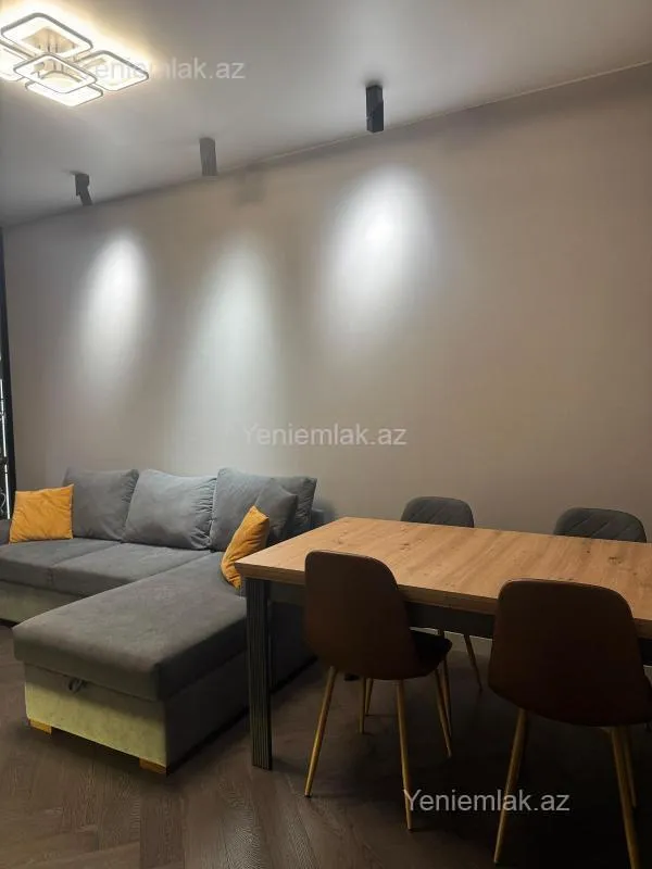 Satılır 3 otaqlı yeni tikili 77 m²