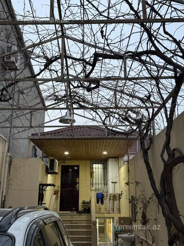 Satılır 7 otaqlı həyət evi 250 m²