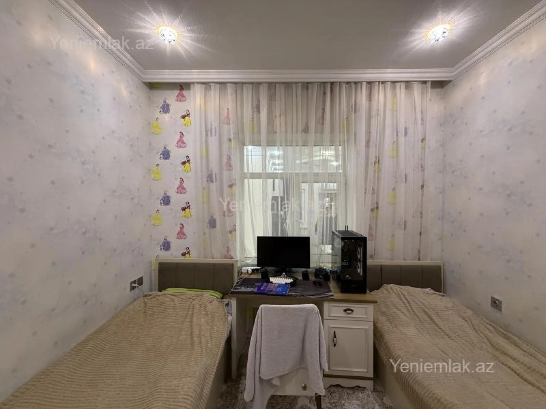 Satılır 7 otaqlı həyət evi 250 m²
